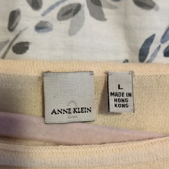 Anne Klein Cream Short Sleeve Top with Sequin Hem - Picture 3 of 4